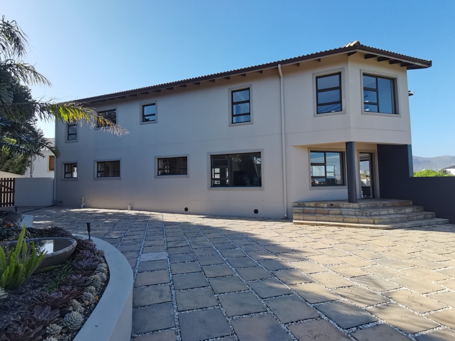 4 Bedroom Property for Sale in Vermont Western Cape